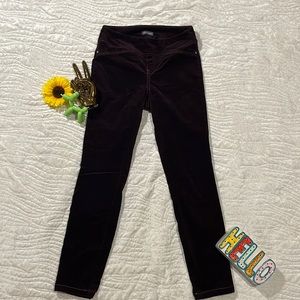 Womens Van Heusen dark purple corduroy pants. Size 2. Stretchy/pull up.